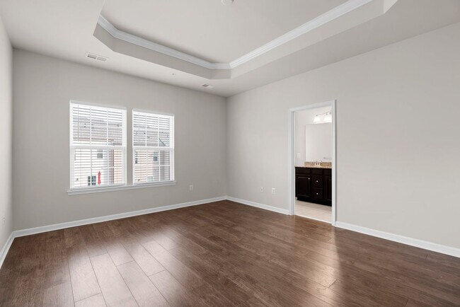 Building Photo - 9408 Adelaide Ln