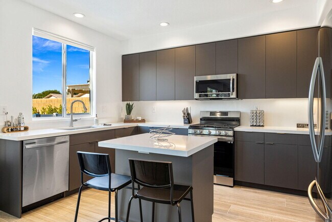 Building Photo - 48539 Anastacia Ct