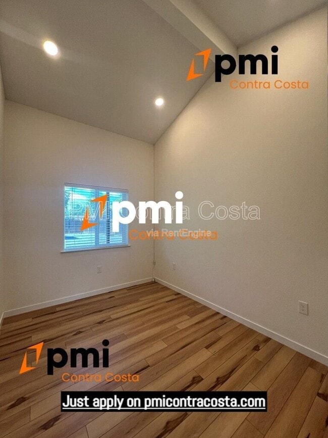 Building Photo - 1173 Las Juntas Way