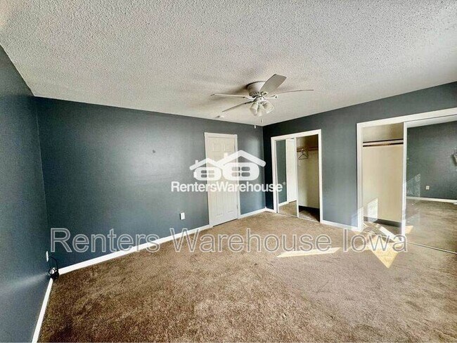 Building Photo - 275 Christopher Ave