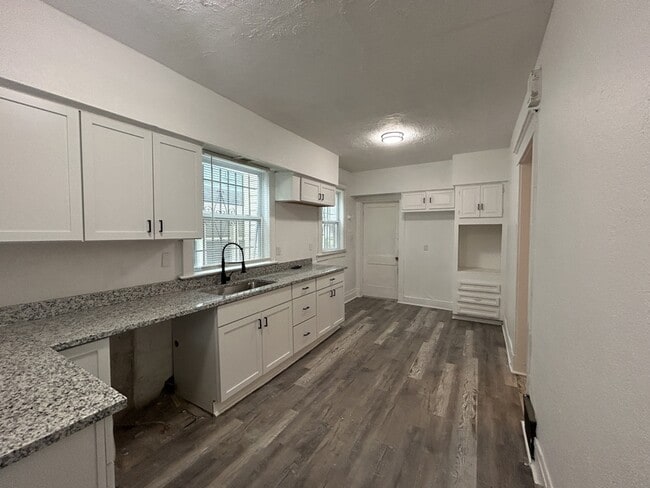 Building Photo - 4010 Bellefontaine Ave