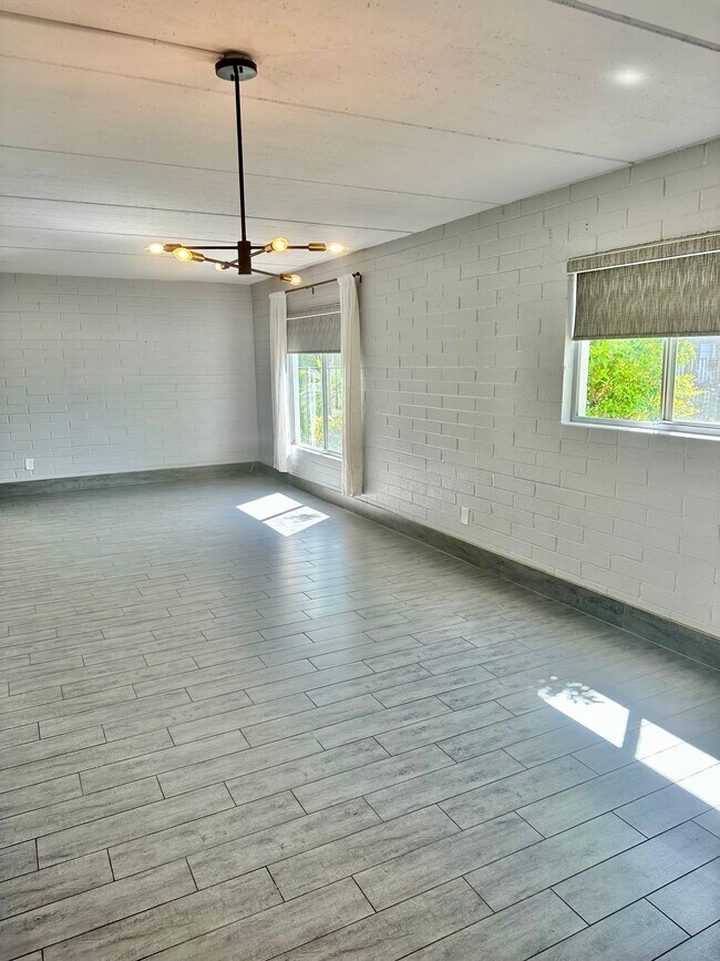 Building Photo - 3637 E Monterosa St