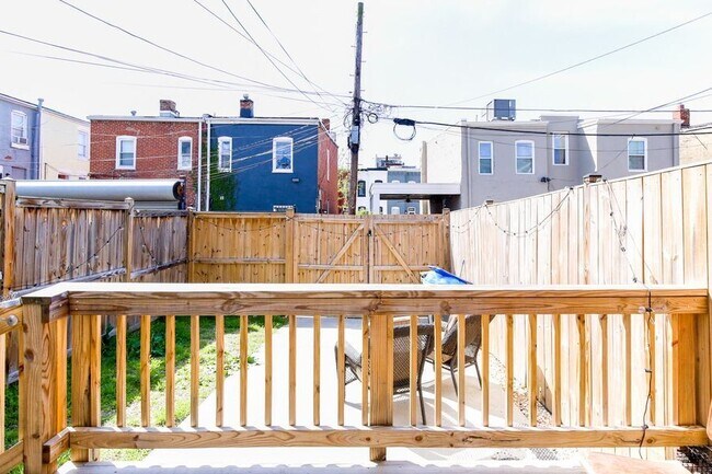 Building Photo - 1247 I St NE