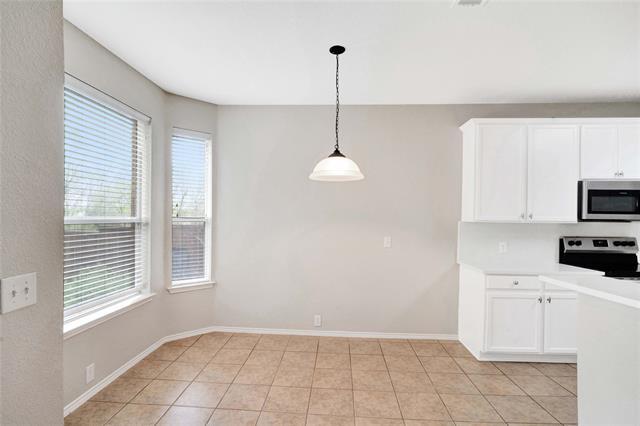Building Photo - 8625 Luzerne Dr