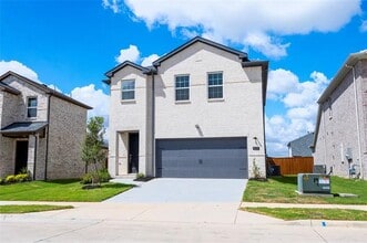 Building Photo - 825 Amenduni Ln