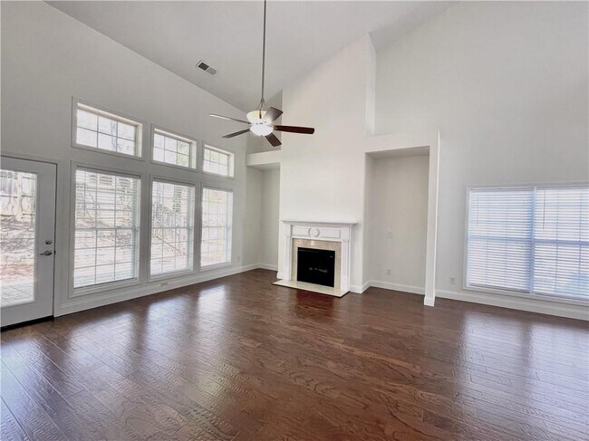 Building Photo - 340 Pintail Ct