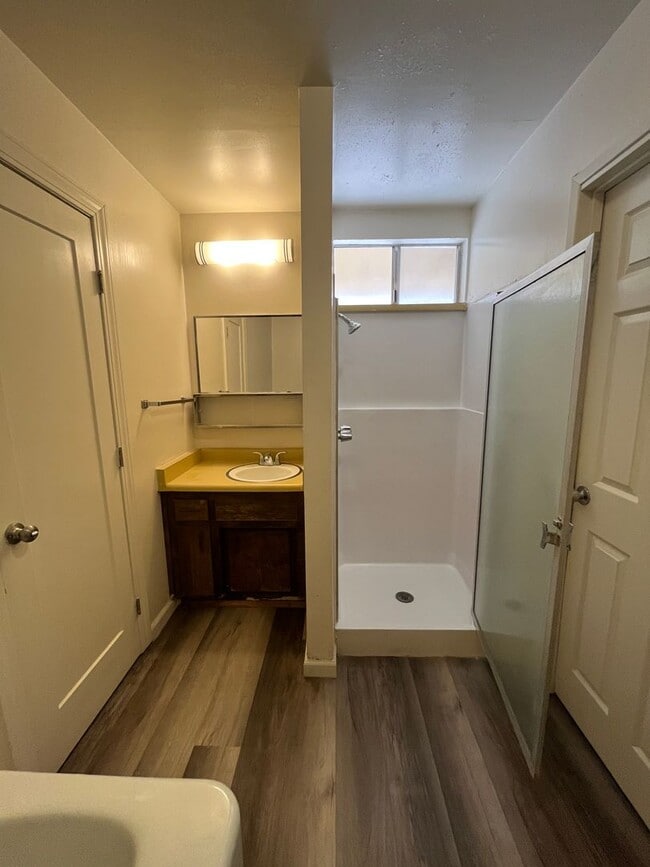 Building Photo - 3581