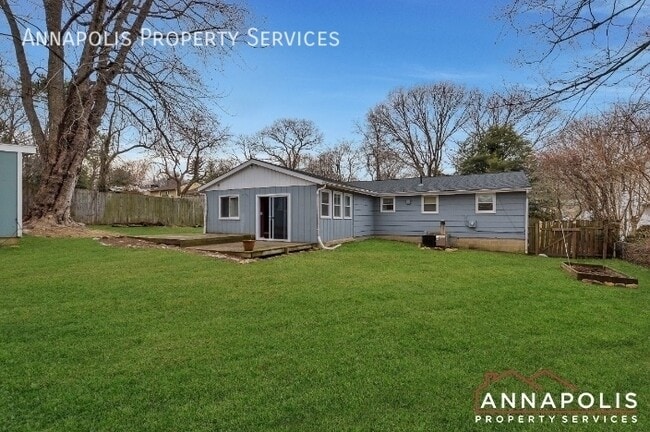 Building Photo - 1066 Broadview Dr