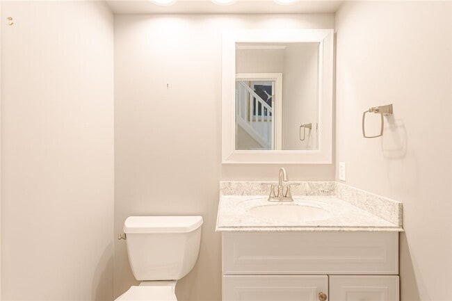 Building Photo - 72 Windward Way