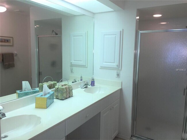 Building Photo - 5800 Sabal Trace Dr