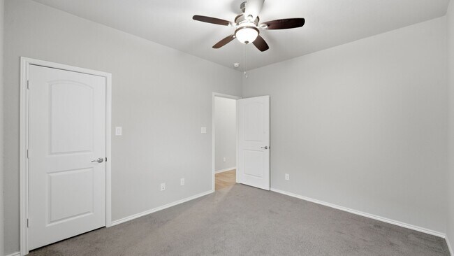 Building Photo - 2973 Coral Way