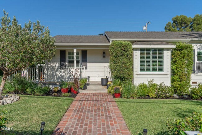 Primary Photo - CHARMING 3BR + 2BA HOUSE IN MONROVIA!