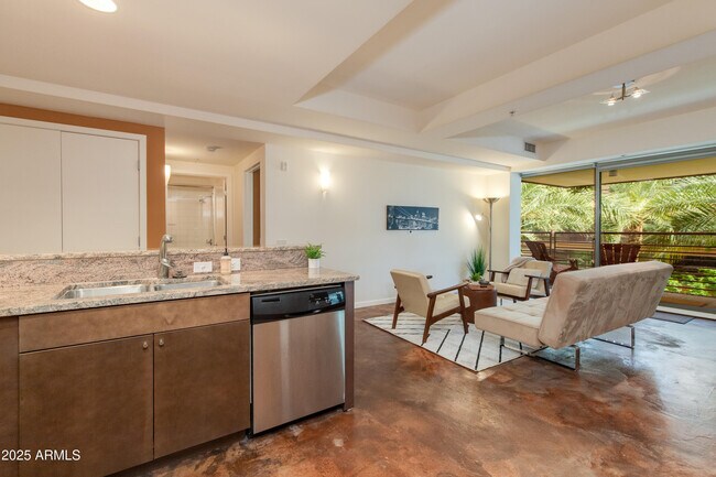 Building Photo - 7137 E Rancho Vista Dr