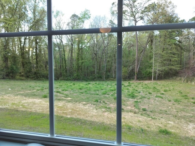 Building Photo - Hidden Gen 2