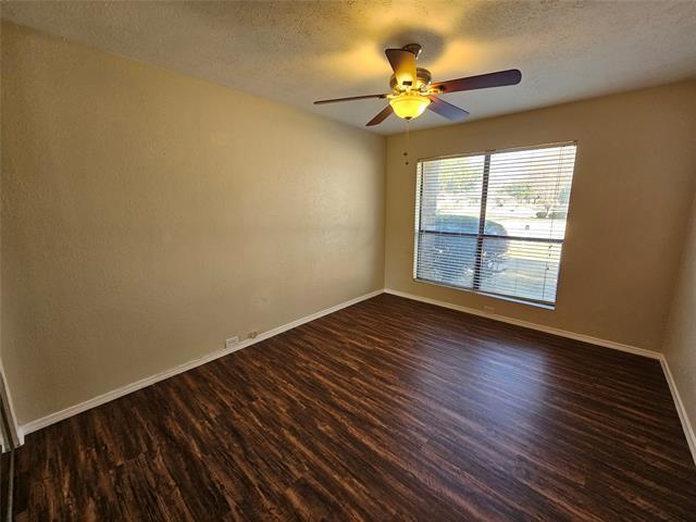 Building Photo - 3213 Saddlehead Dr