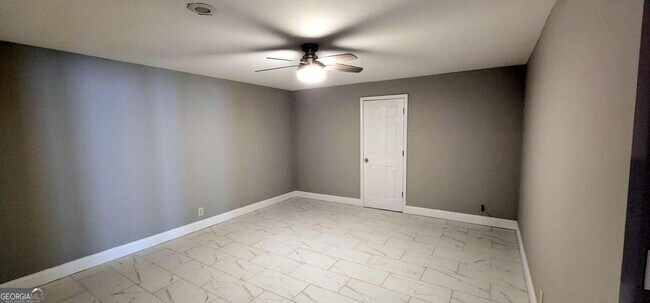 Building Photo - 105 Cartier Ct