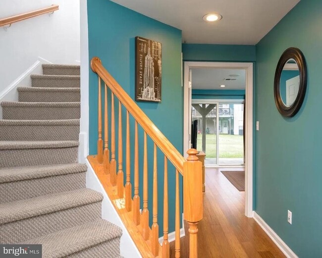 Building Photo - 6 Eagle Ln