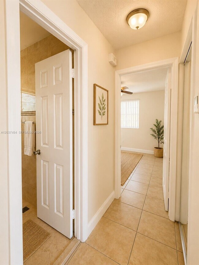 Building Photo - 2812 NW 55th Ave