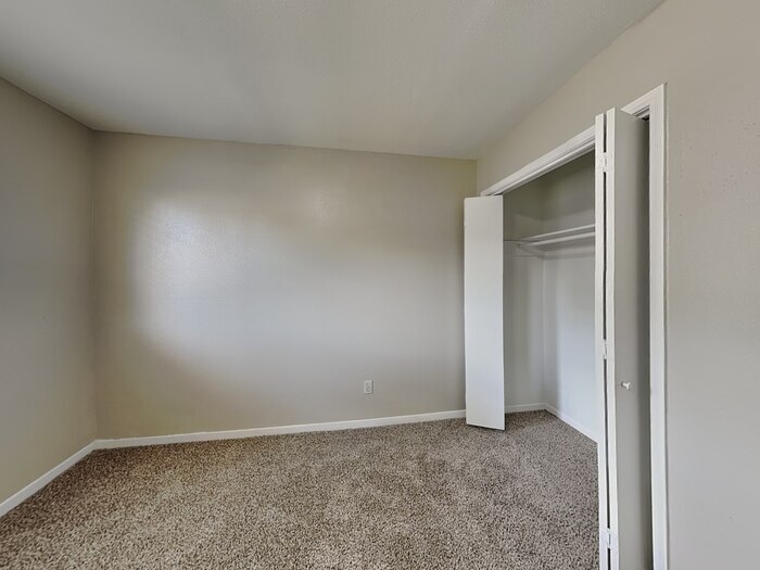 Building Photo - 2307 Romayor Ct