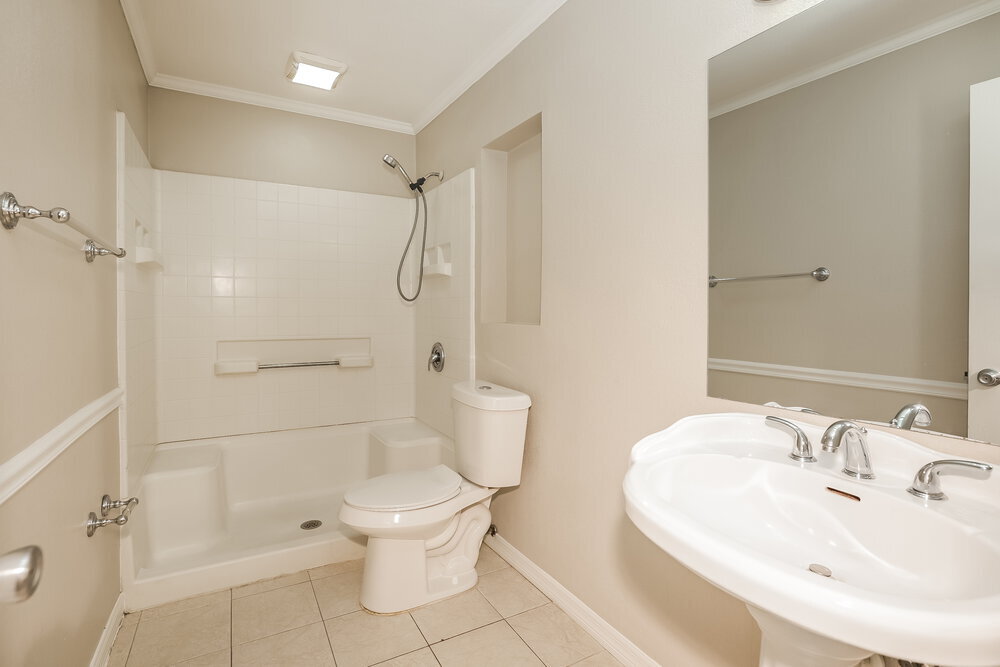 Building Photo - 971 Winsome Rd