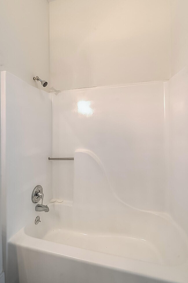 Building Photo - 377 S Upper St