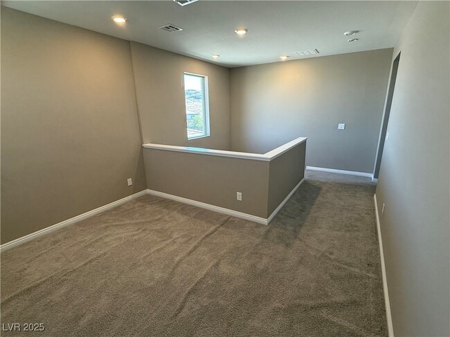Building Photo - 921 Riverlawn Pl