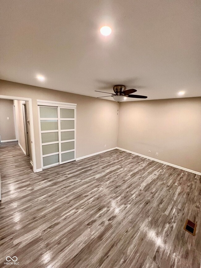 Building Photo - 6827 Azalea Dr