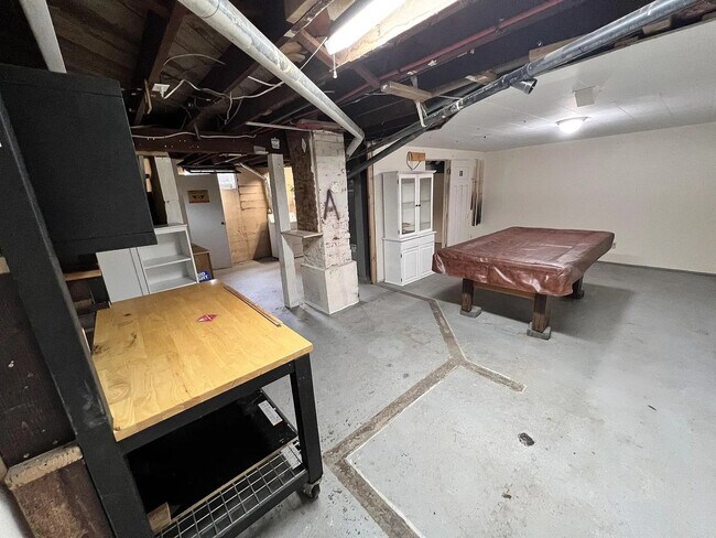 Building Photo - Beautifully Imperfect Character Craftsman Home! Eastside Olympia Home