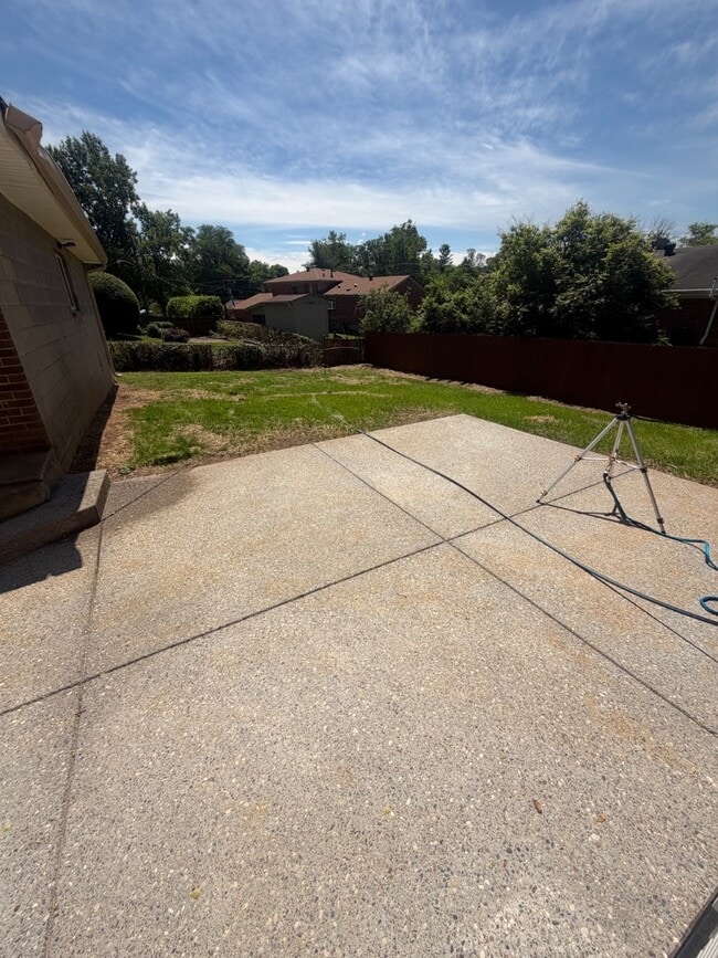 Building Photo - 6813 Wunderly Ct