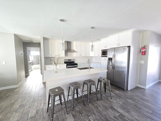 Building Photo - 7635 E Verde Ln