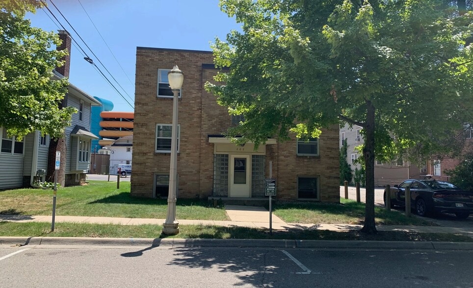 Building Photo - 408 Ann St