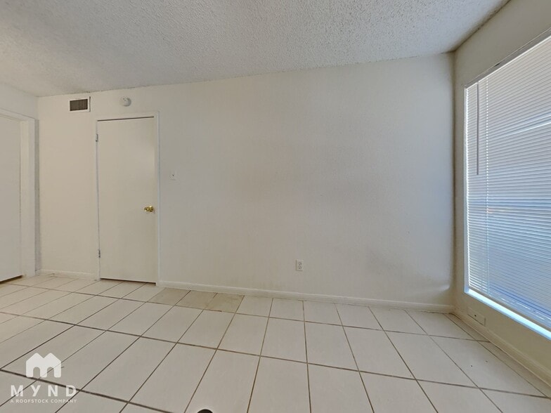 Building Photo - 1516 Bay Area Blvd