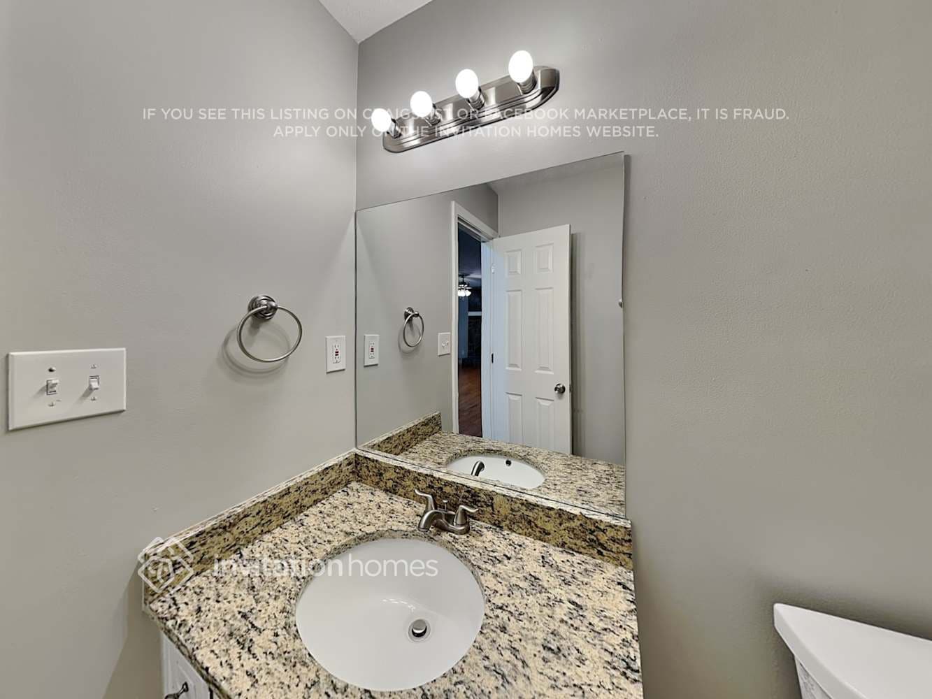 Building Photo - 4414 Lamar Dr