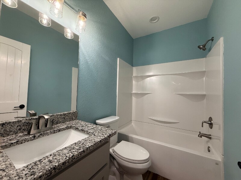 Building Photo - 415 Autumn Ridge Dr