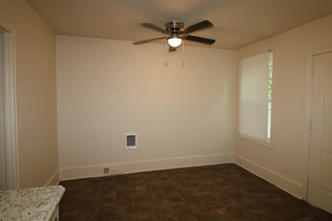 Building Photo - 304 Loring Dr