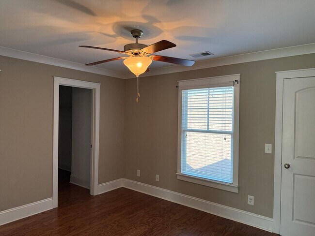 Building Photo - Lexington - Saluda River Club-Offering Self Guided Tour with RENTLY!