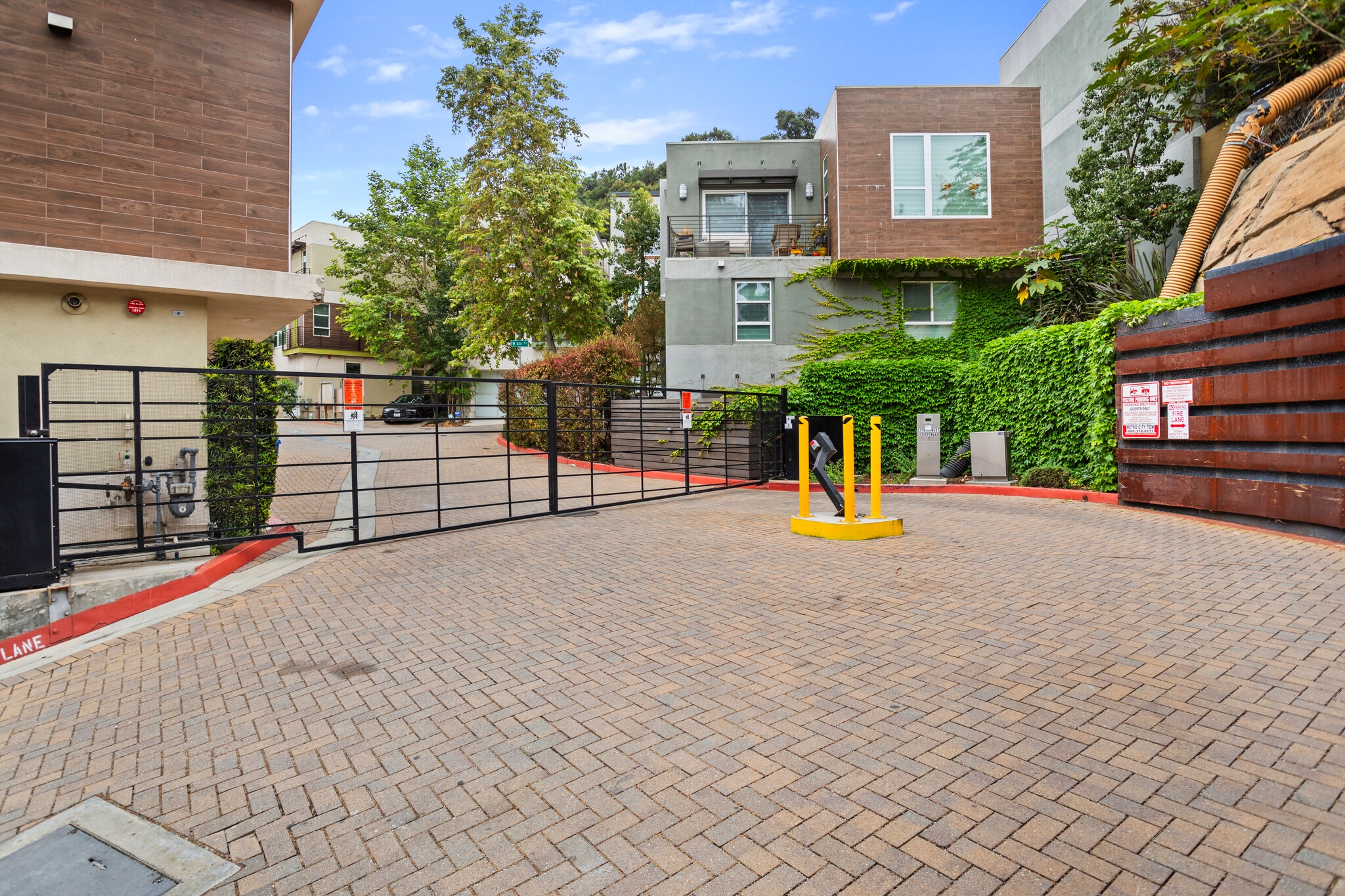 Building Photo - 2775 Wright Ln