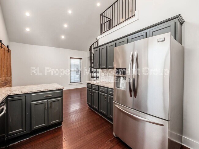 Building Photo - 451 S 22nd St
