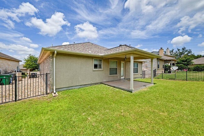 Building Photo - 49 White Magnolia Cir