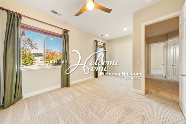 Building Photo - 15020 Redmond Lp