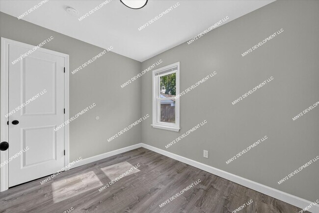 Building Photo - 16836 Rutherford St