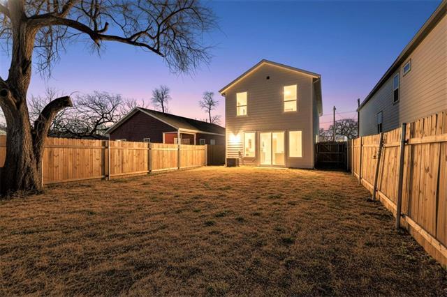 Building Photo - 3002 Rochester St