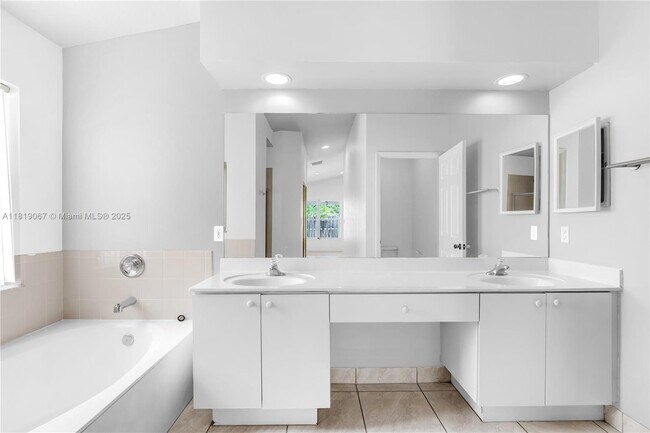 Building Photo - 23935 SW 108th Pl