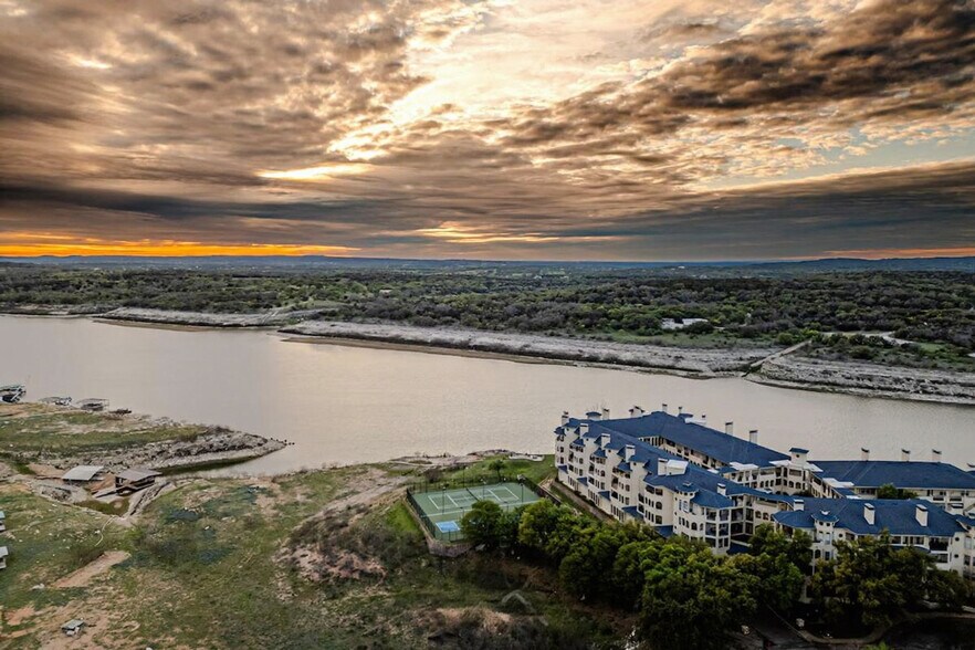 Building Photo - 3308 Parliament Cove