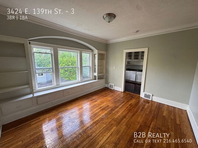 Building Photo - 3424 E 139th St