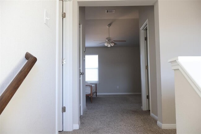 Building Photo - 11500 Maple Leaf Way