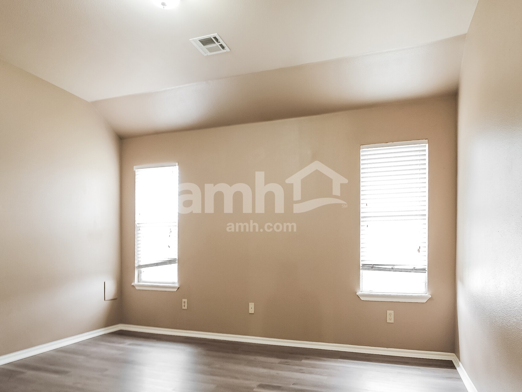 Building Photo - 5104 N 34th St