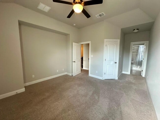 Building Photo - 3004 Desert Shade Bnd