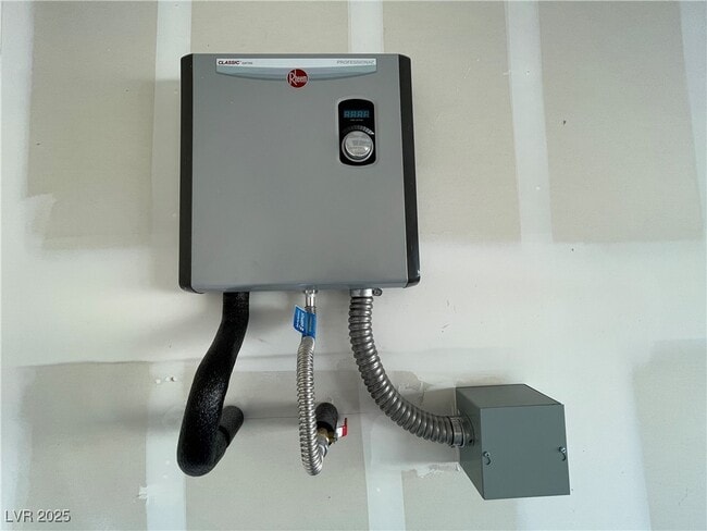 Building Photo - 4919 Olive Mesa Ave