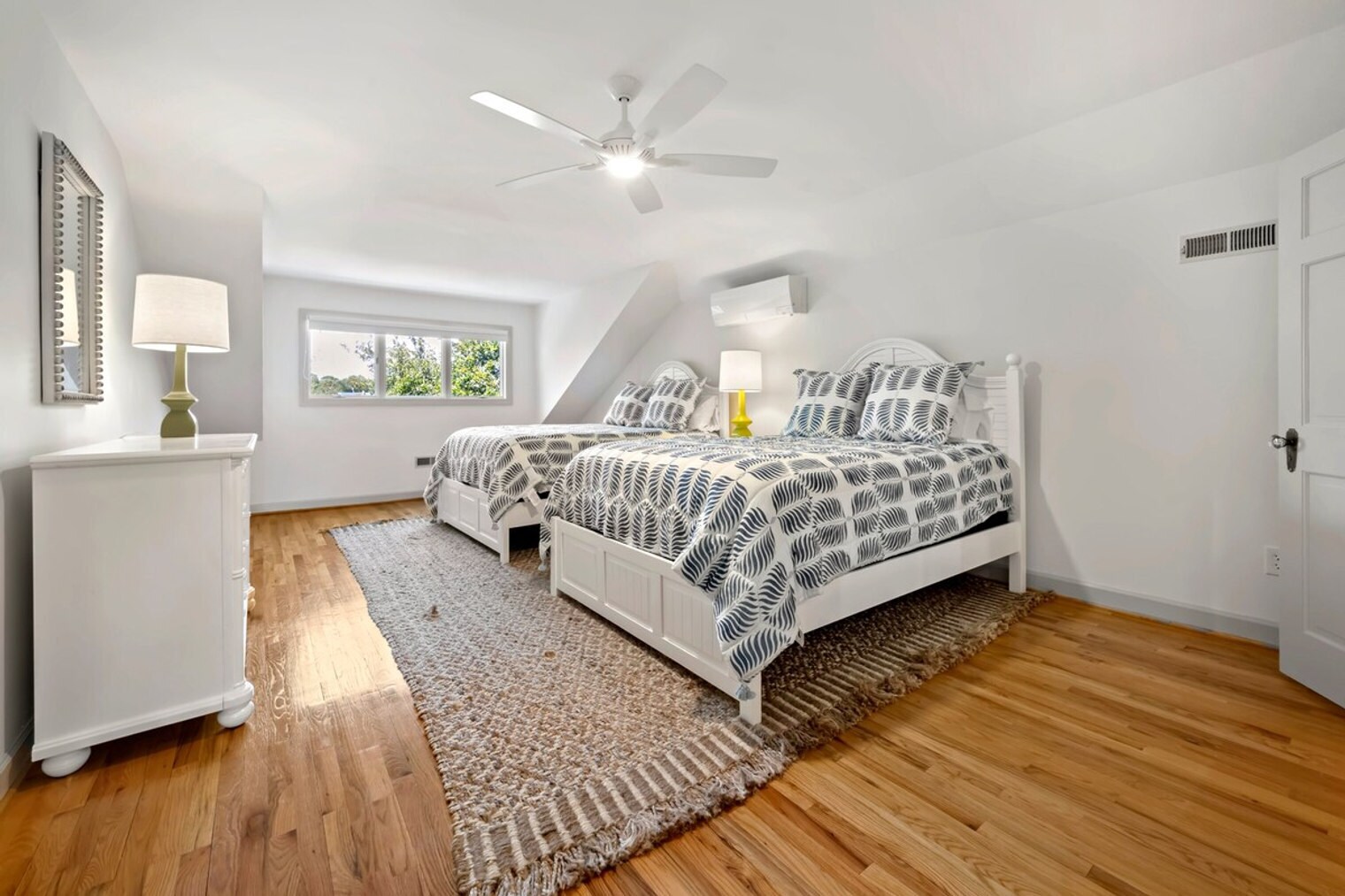 Building Photo - 773 Bonnyneck Dr